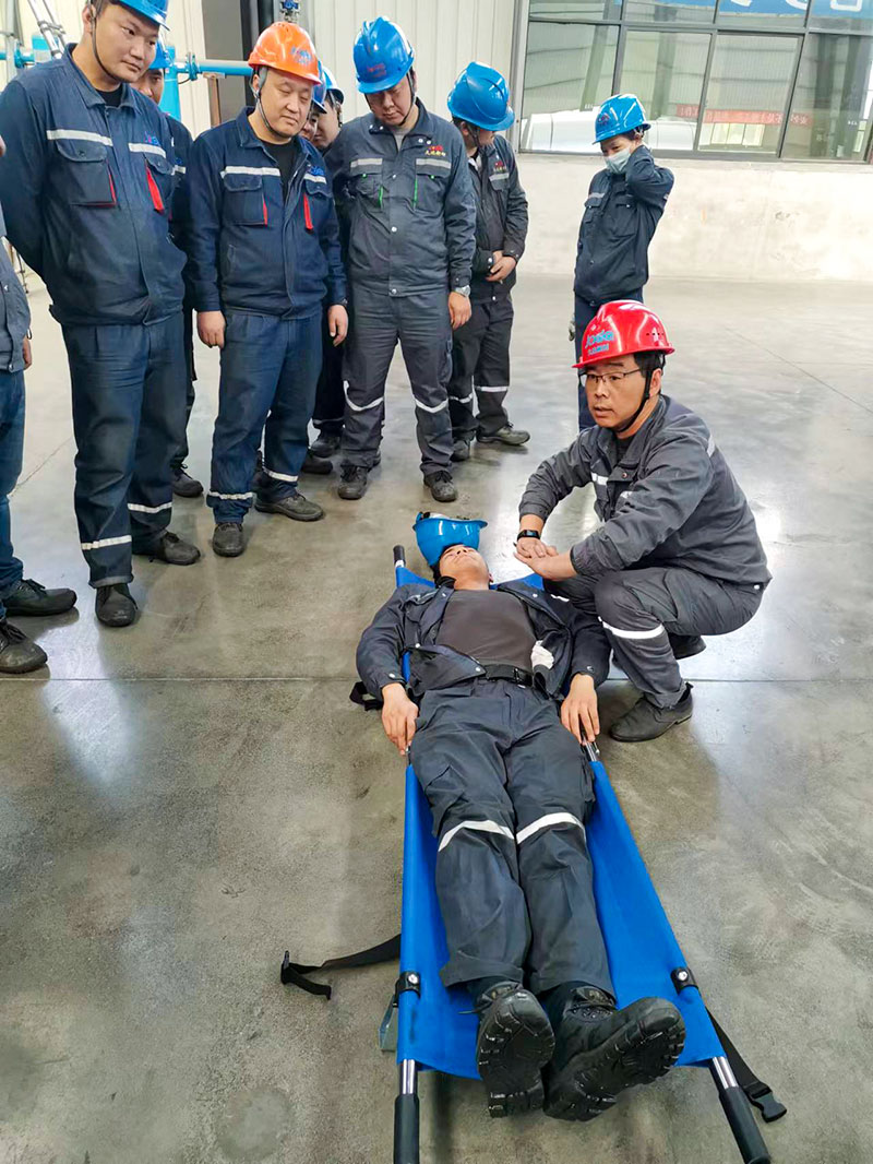 久達新材有限空間應急救援處置演練