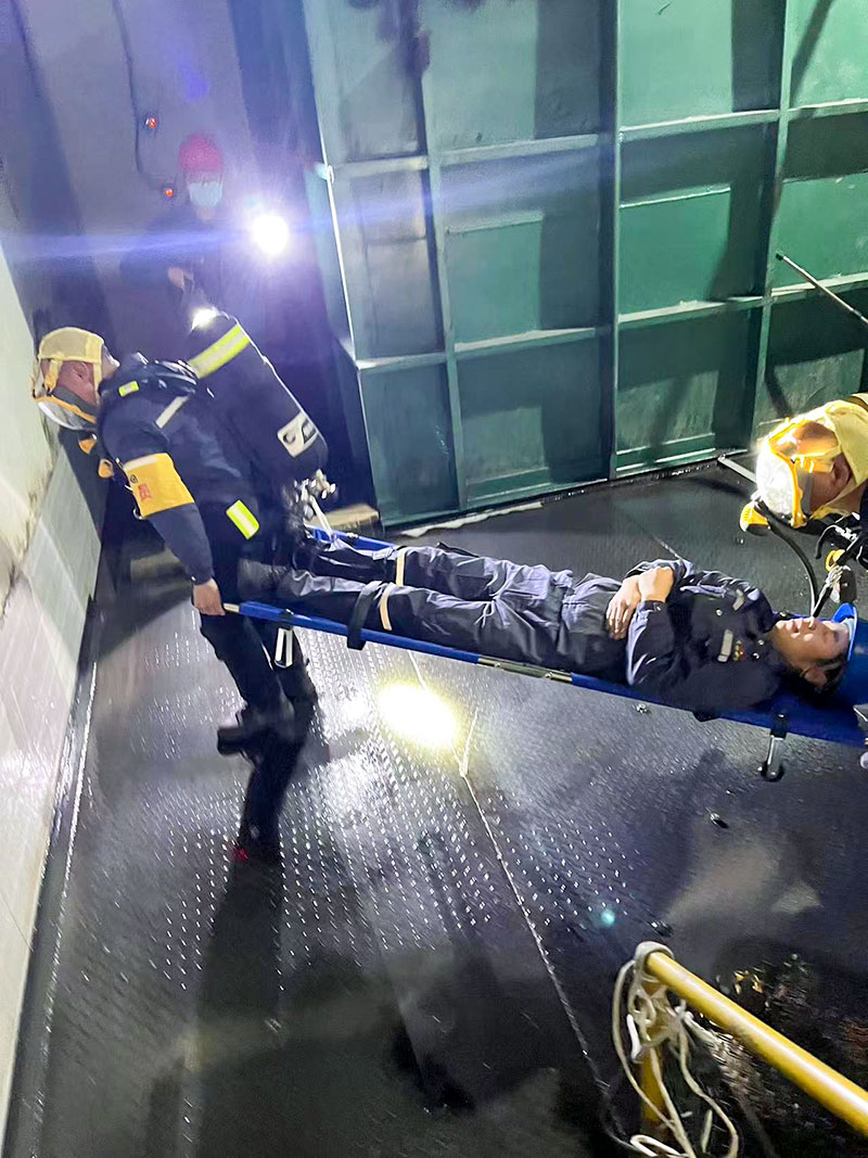久達新材有限空間應急救援處置演練